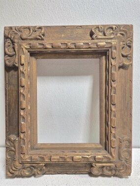Beautiful Vintage/Antique Wooden Picture  Frame Hand Carved 17”x20”